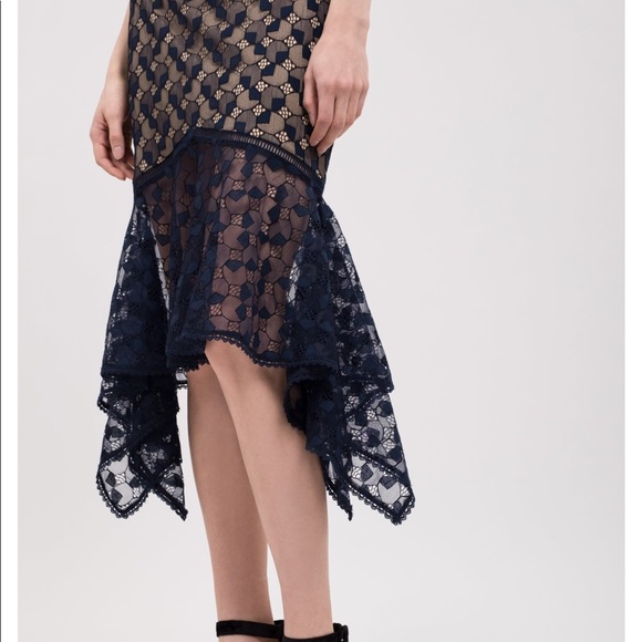 Just One Answer Sexy Structured Dress. - Picture 2 of 8